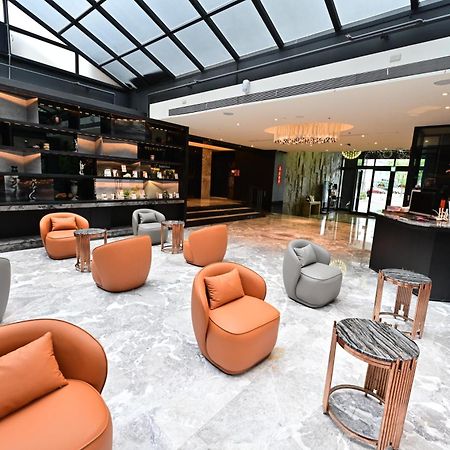 Sun Hao Hotel Taichung Exterior photo